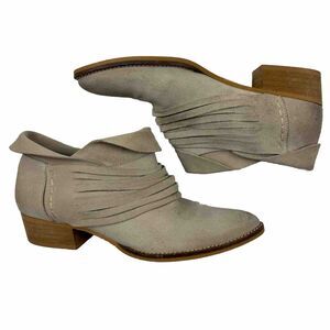 MTNG Originals Beige/Taupe Suede Western Cuffed Ankle Booties US 7.5 / 38 Spain